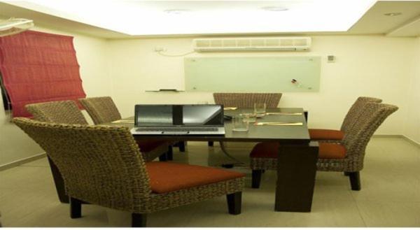 Shilton Suites Bangalore Negócio foto